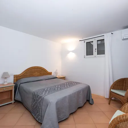 Lighthouse 6 - * 切尔沃港